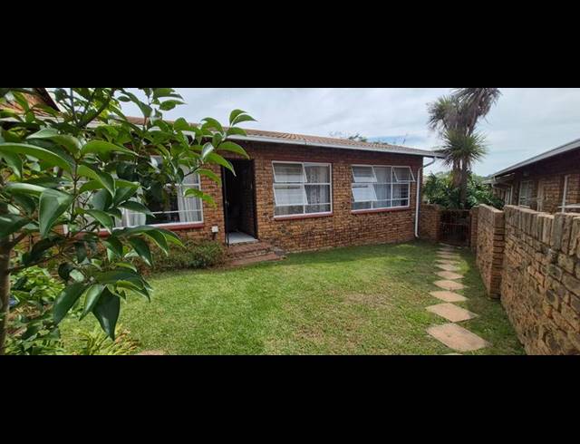 3 BEDROOM TOWNHOUSE FOR SALE IN MINDALORE